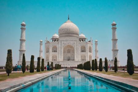 Taj Mahal: The Eternal Marble Masterpiece