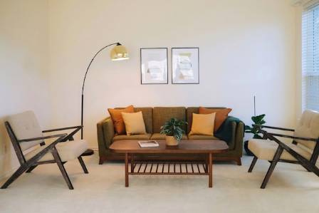 10 Practical Tips for Displaying Art in Your Home